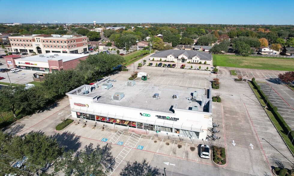 More Photos Of 5005-5015 Fairmont Pky, Houston Unknown For Lease