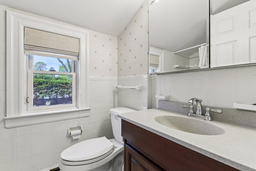 More Photos Of 1 Huntington Bay Rd, Huntington Office For Sale