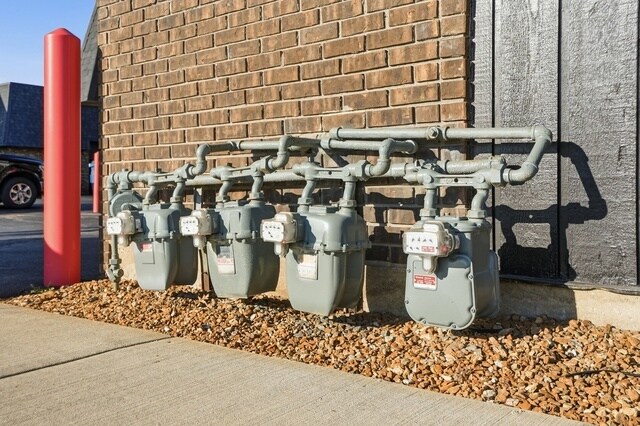 More Photos Of 968-980 Main St, Crete Freestanding For Sale