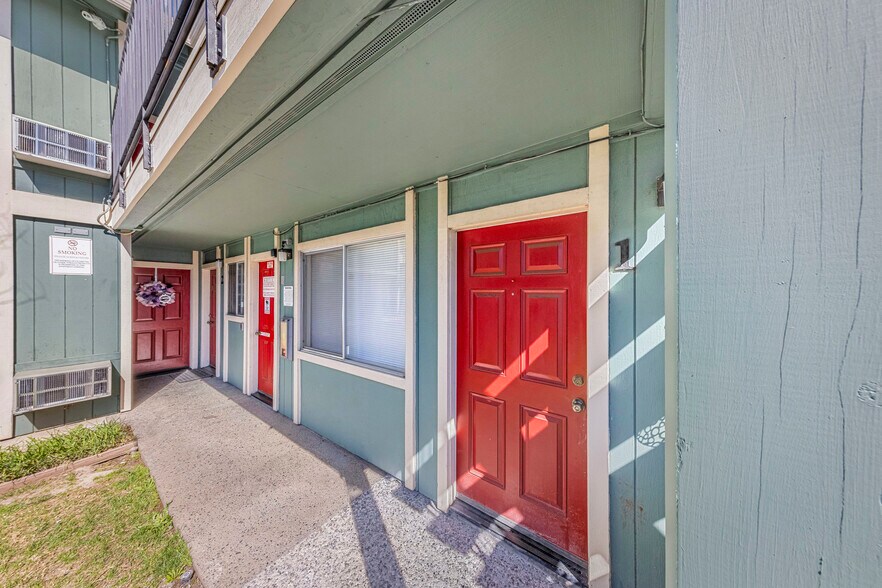 More Photos Of 7001 Eigleberry St, Gilroy Apartments For Sale