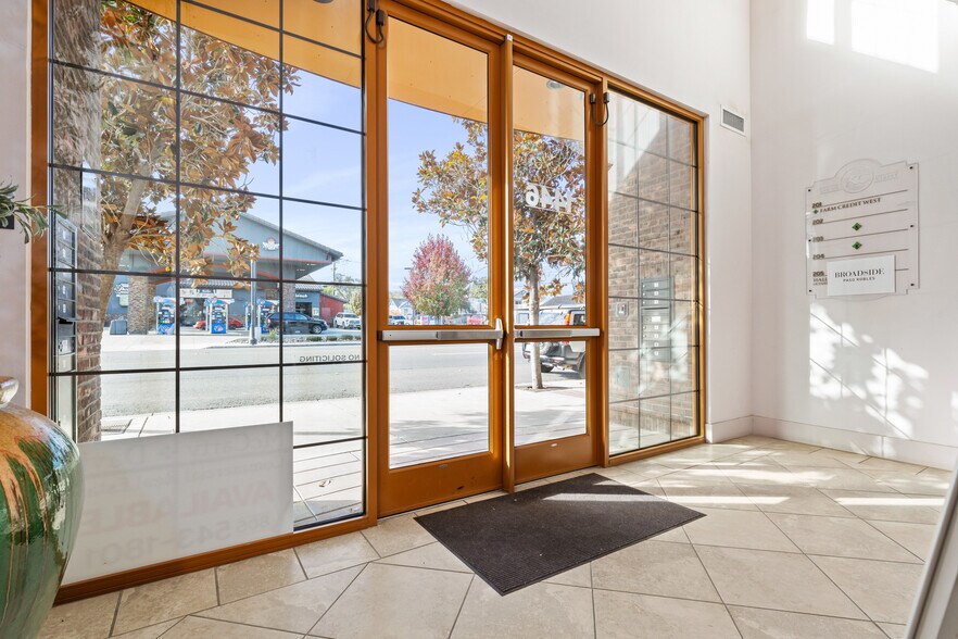 More Photos Of 1446 Spring St, Paso Robles Office For Sale