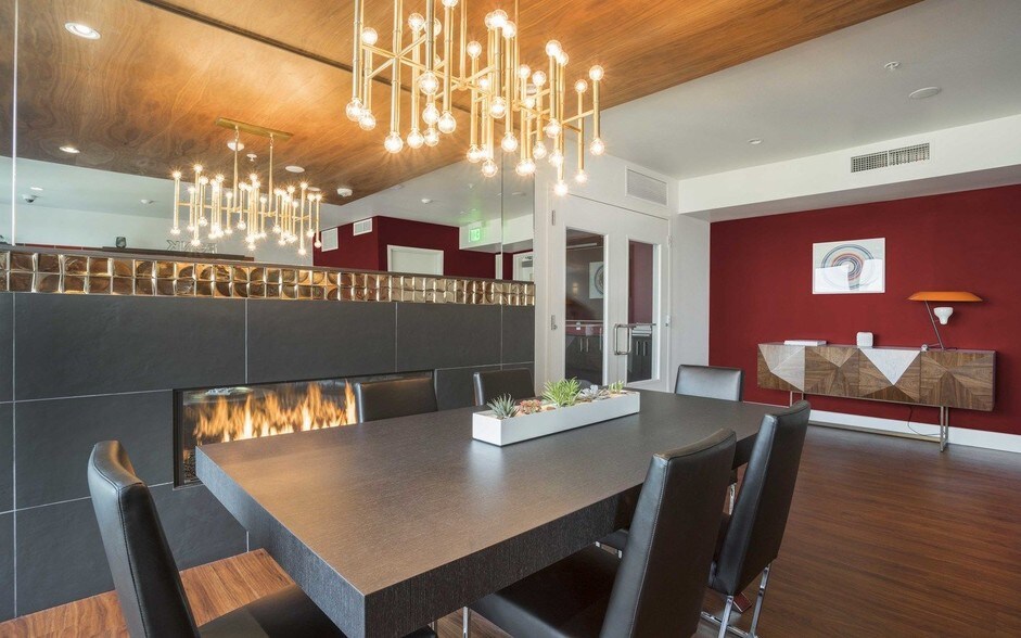 More Photos Of 2020 E Madison St, Seattle Apartments For Lease