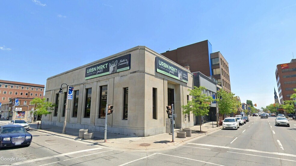More Photos Of 27 Simcoe St N, Oshawa Bank For Sale