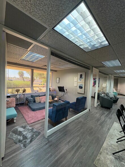 More Photos Of 10240 W Bell Rd, Sun City Office For Lease