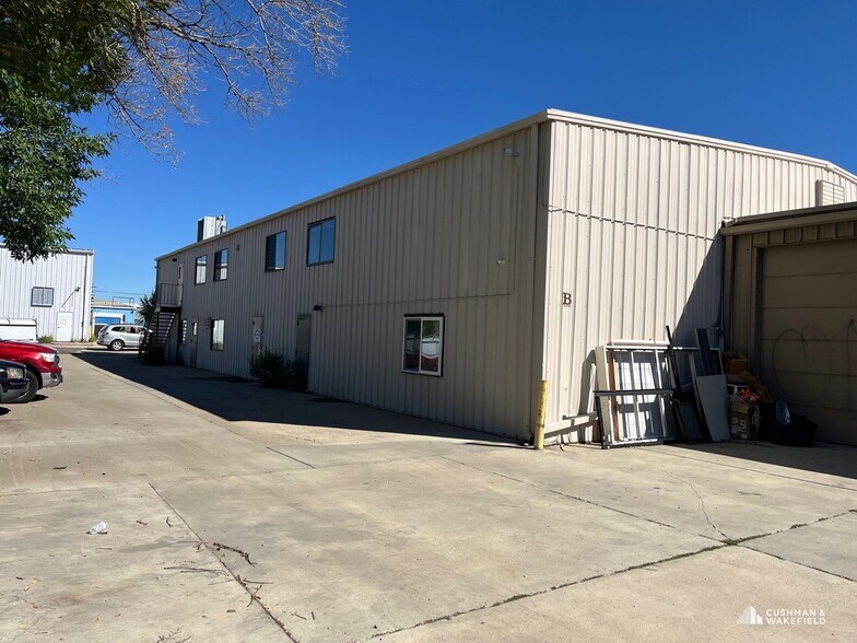 More Photos Of 1418 E Magnolia St, Fort Collins Flex For Lease