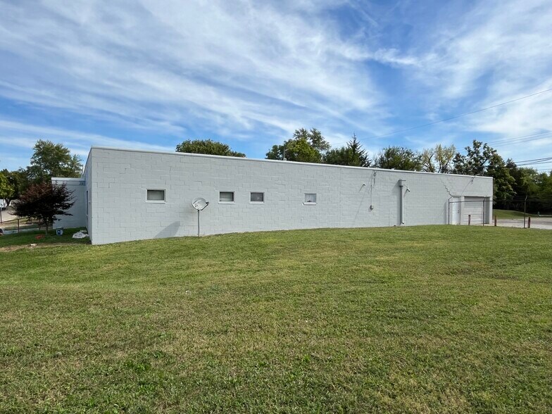 More Photos Of 1105 E Martin St, Indianapolis Flex For Sale