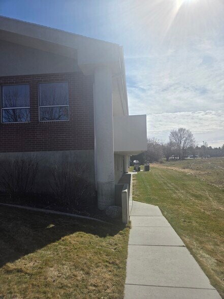 More Photos Of 1445 N 400 E, Logan Medical For Lease