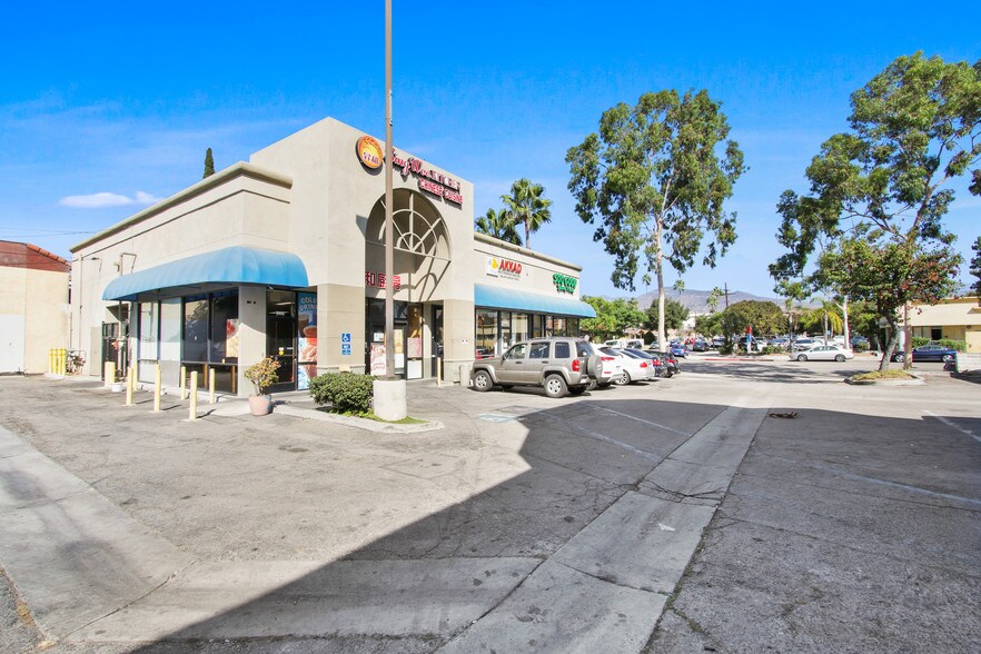 More Photos Of 900-1000 E Colorado St, Glendale General Retail For Lease