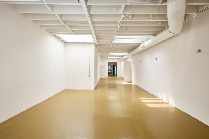 More Photos Of 1733-1737 Abbot Kinney Blvd, Venice Storefront Retail Office For Lease