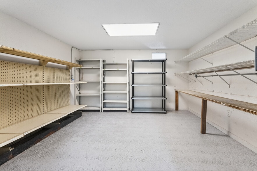 More Photos Of 4159 Electric Way, Port Charlotte Warehouse For Sale