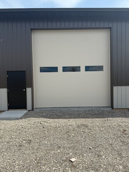 More Photos Of 3135 Broadway St, Cheektowaga Flex For Sale