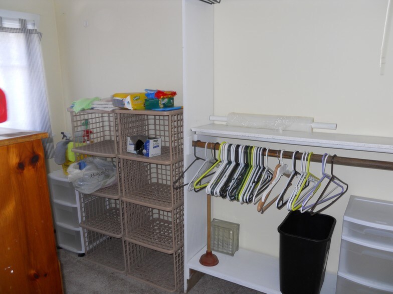 More Photos Of 115 S Main St, Vassar Office Residential For Lease