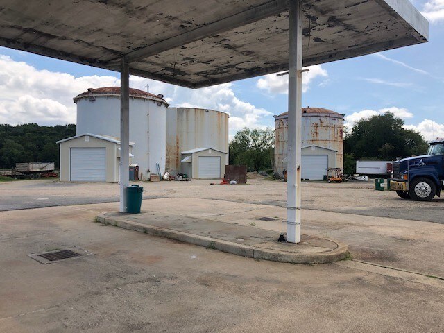 More Photos Of 413 Bickerstaff Rd, Richmond Service For Sale