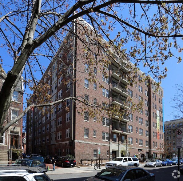 More Photos Of 1841 Columbia Rd NW, Washington Apartments For Lease