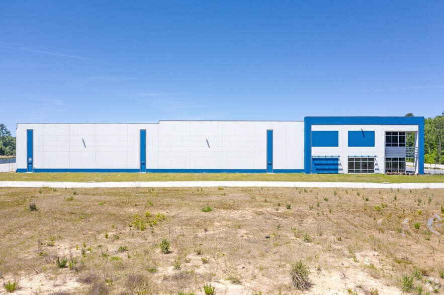 More Photos Of 830 Drop Off Dr, Summerville Warehouse For Lease