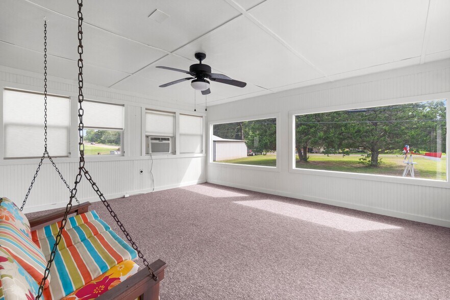 More Photos Of 3318 SH-146S, Livingston Mixed Retail For Sale