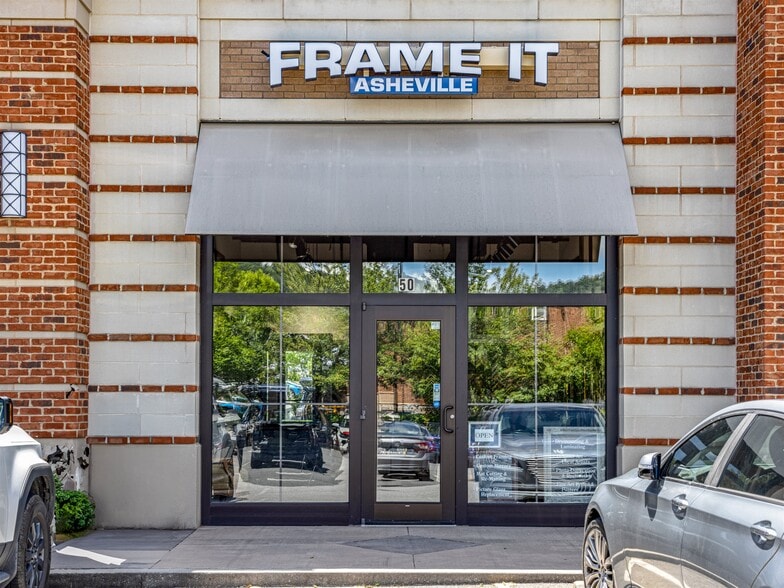 More Photos Of 1829 Hendersonville Rd, Asheville Unknown For Lease