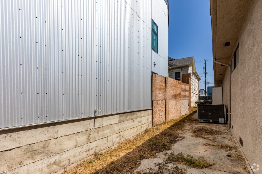 More Photos Of 2439 Adeline St, Oakland Religious Facility For Sale