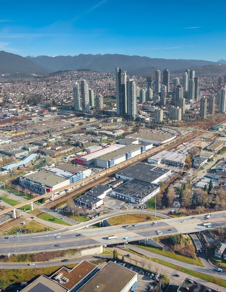 More Photos Of 2550 Boundary Rd, Burnaby Unknown For Lease