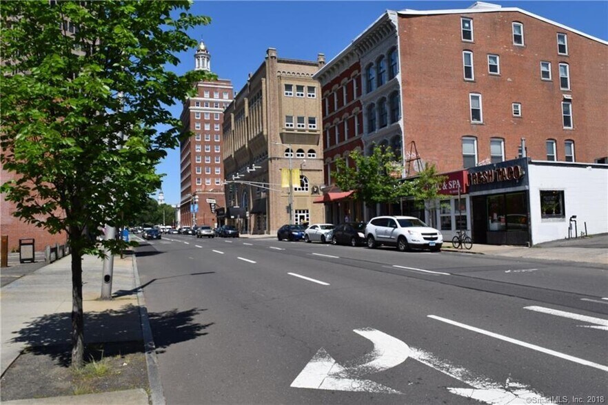 More Photos Of 47 Elm St, New Haven Office For Lease