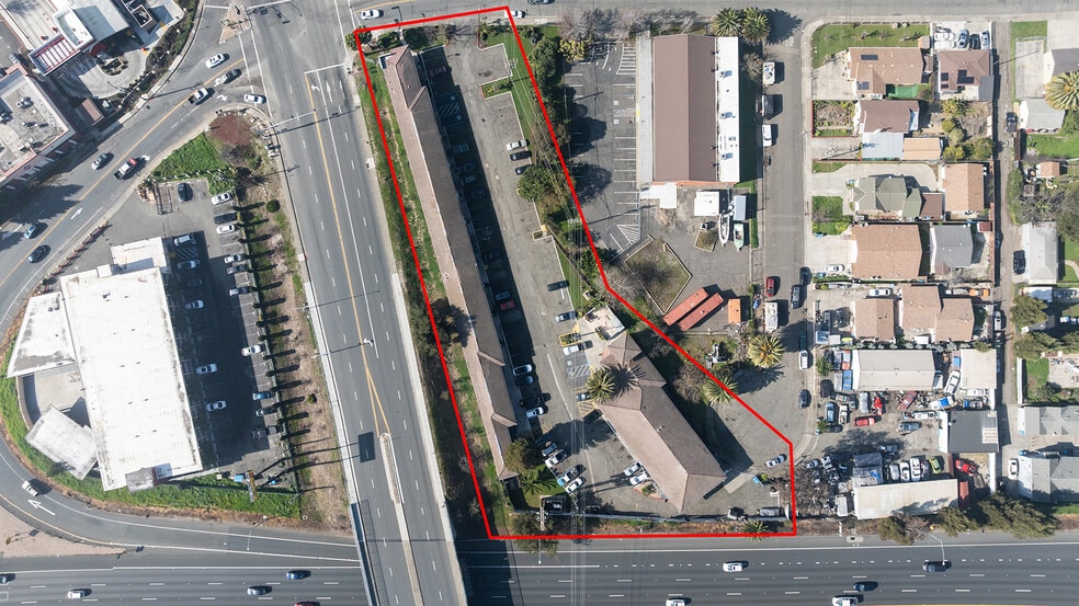 More Photos Of 4 Mariposa St, Vallejo Hotel For Sale