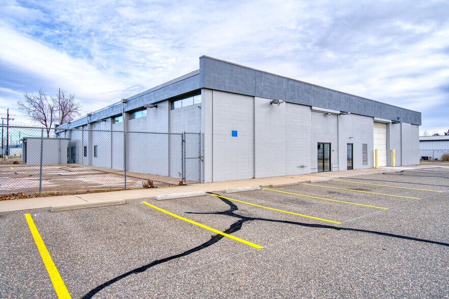 More Photos Of 1860 38th St, Boulder Distribution For Lease