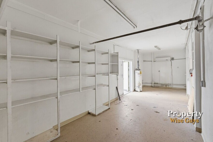 More Photos Of 617 10th St E, Bradenton Freestanding For Sale