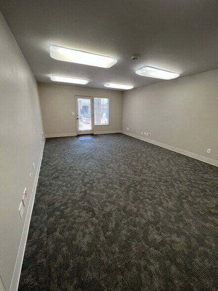 More Photos Of 4831 River Rd, Keizer Office For Lease