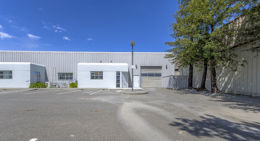 More Photos Of 2995 Dutton Ave, Santa Rosa Warehouse For Lease