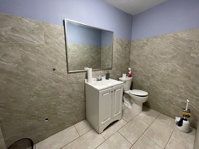 More Photos Of 4010 W 63rd St, Chicago Storefront For Lease