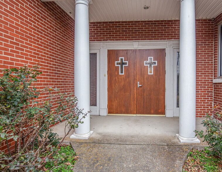 More Photos Of 510 Rosebank Ave, Nashville Schools For Lease