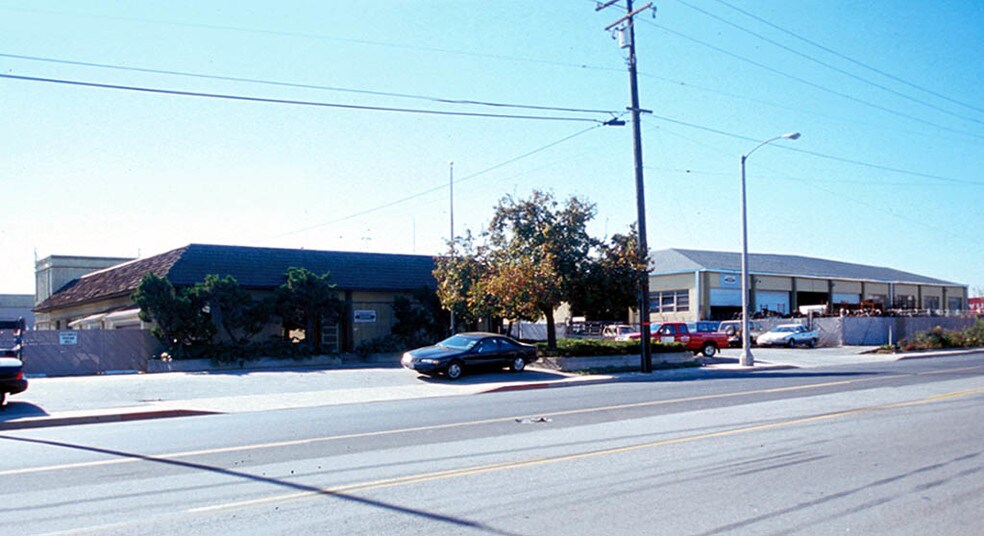 More Photos Of 12740 Lakeland Rd, Santa Fe Springs Manufacturing For Lease