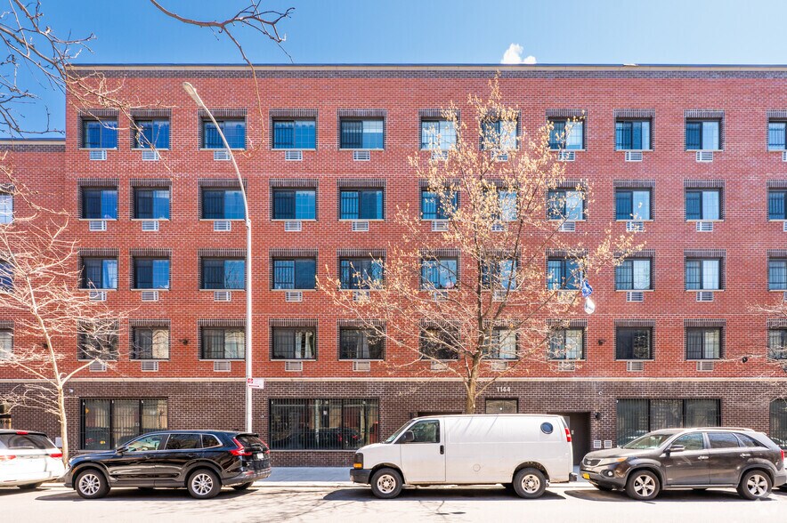 More Photos Of 1144 Evergreen Ave, Bronx Apartments For Lease