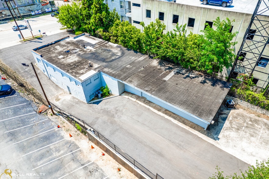 More Photos Of 2087 NE Piedmont Rd, Atlanta Freestanding For Sale