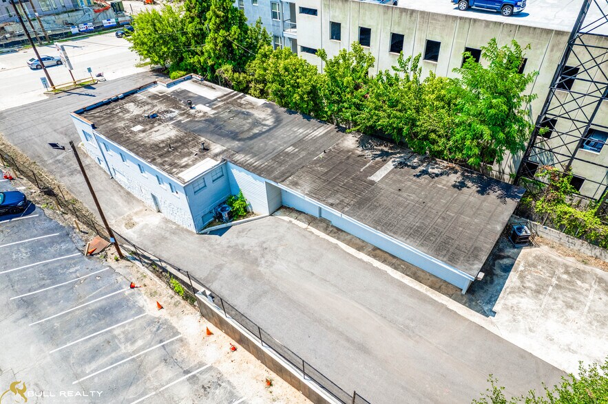 More Photos Of 2087 NE Piedmont Rd, Atlanta Freestanding For Sale