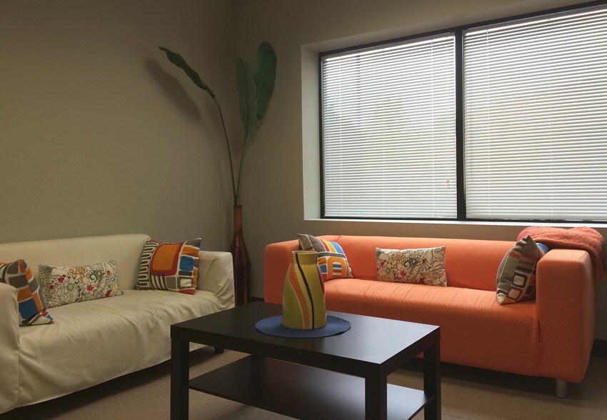 More Photos Of 8701-8739 Mylander Ln, Towson Unknown For Lease