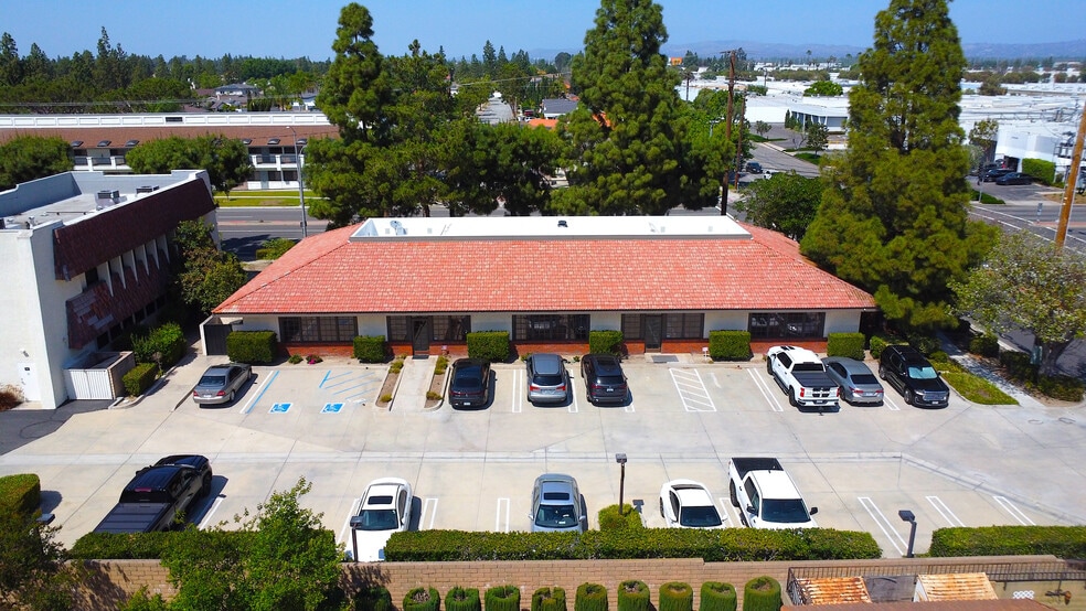 More Photos Of 17409 Marquardt Ave, Cerritos Office For Sale