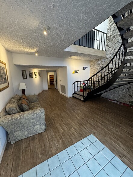 More Photos Of 328 N Ridgewood Ave, Edgewater Office Residential For Sale