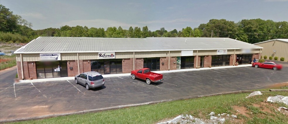 More Photos Of 500 Maryville Hwy, Seymour Flex For Lease