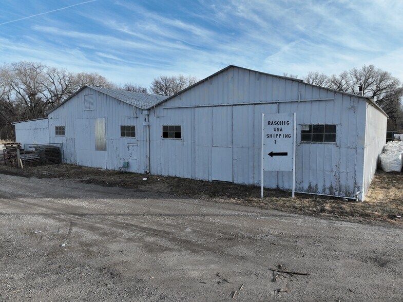 More Photos Of 126 S Griffith St, El Dorado Warehouse For Sale