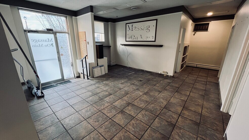 More Photos Of 5011 50 St, Stony Plain Storefront For Sale