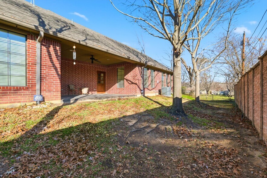 More Photos Of 1117 Glade Rd, Colleyville Medical For Lease