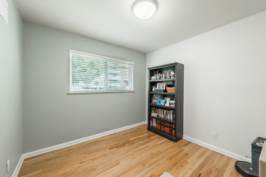 More Photos Of 2525-2527 S University Blvd, Denver Apartments For Sale