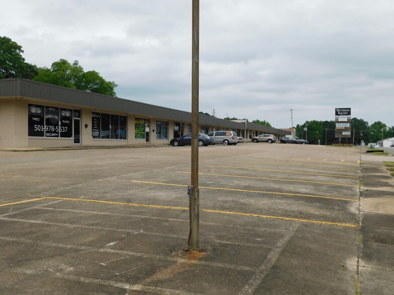 More Photos Of 5600 Patterson Rd, Little Rock Office For Sale
