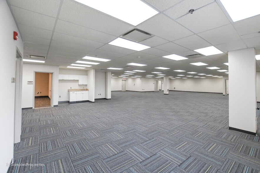 More Photos Of 106 Wynn Dr, Huntsville Office For Lease