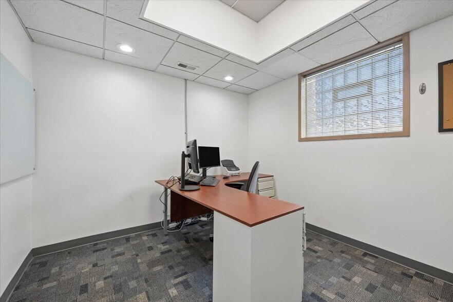 More Photos Of 6613-6621 Ogden Ave, Berwyn Storefront Retail Office For Sale