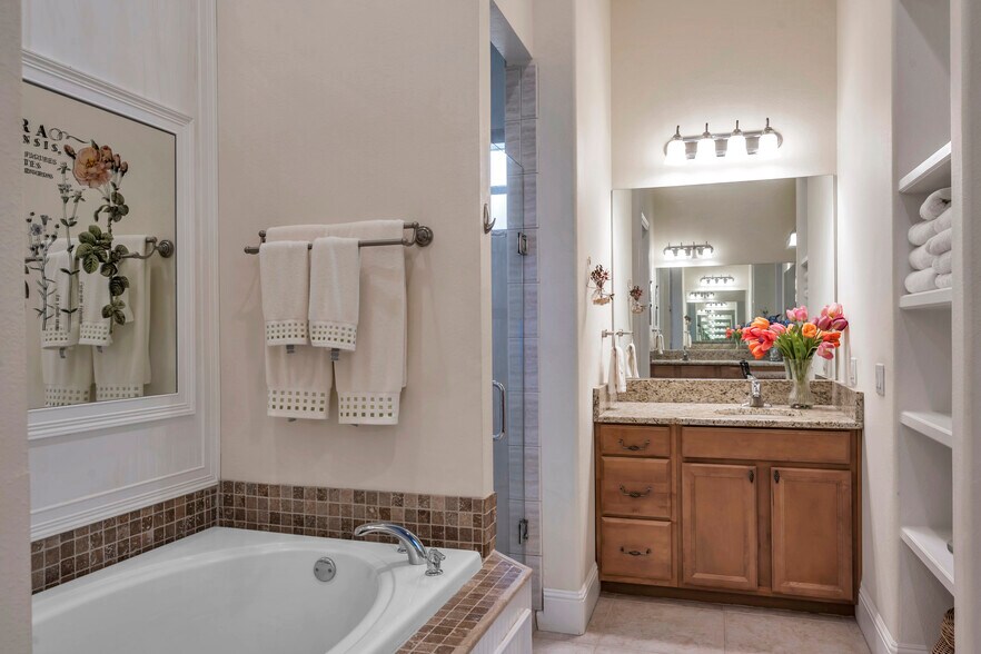 More Photos Of 429 2nd St S, Safety Harbor Specialty For Sale