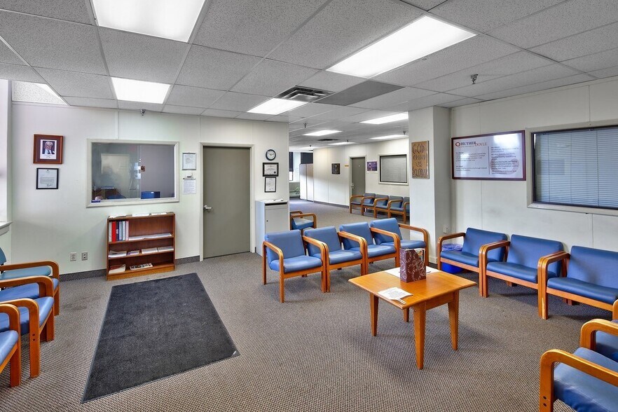 More Photos Of 801-803 West Ave, Rochester Office For Lease