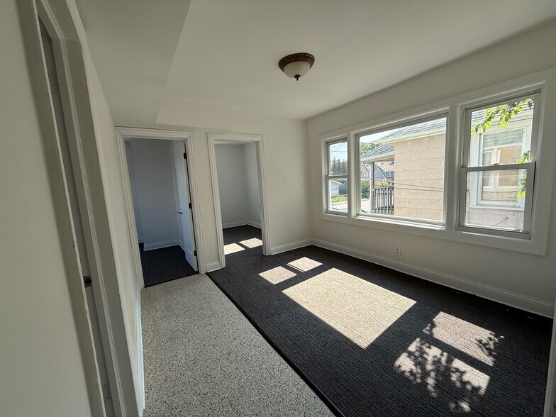 More Photos Of 100-102 N Ohio St, Aurora Storefront Retail Residential For Sale