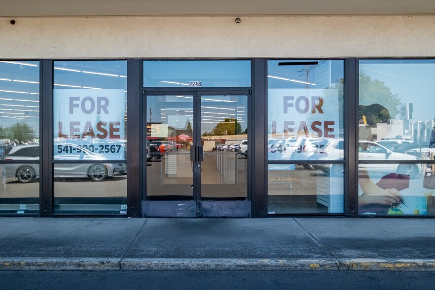 More Photos Of 2248 Santiam Hwy SE, Albany Freestanding For Lease